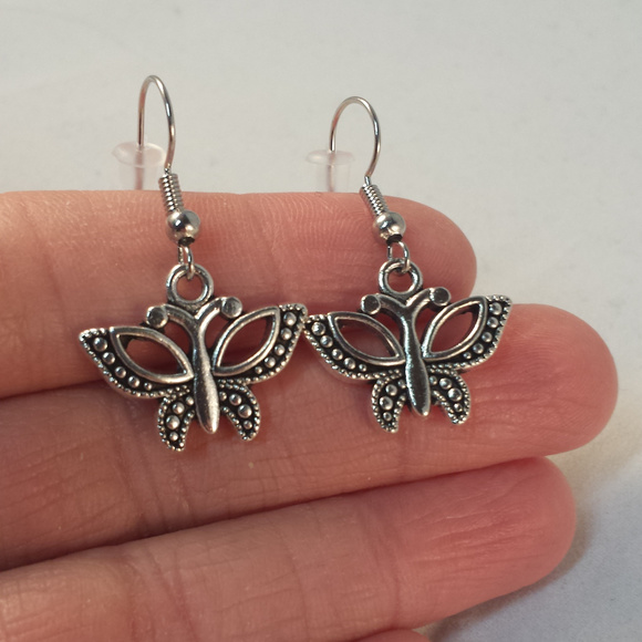 Silver Butterfly Dangle Earrings Hypoallergenic Hk - Picture 1 of 2